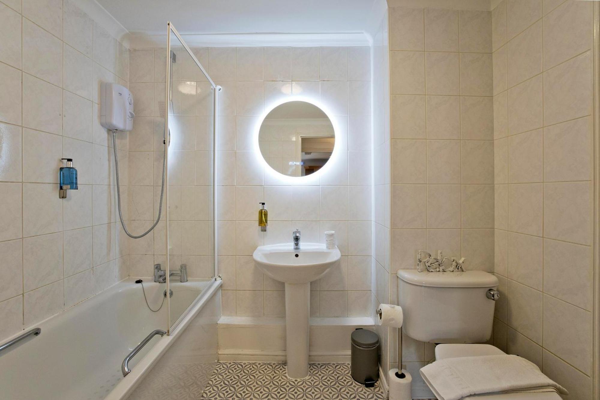 Imperial Meridian Place Apartment London Exterior photo
