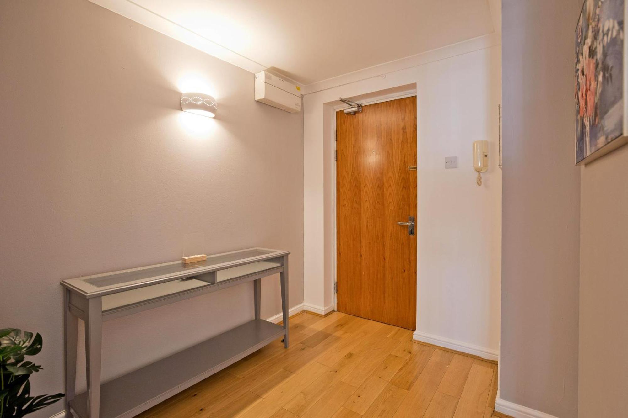 Imperial Meridian Place Apartment London Exterior photo