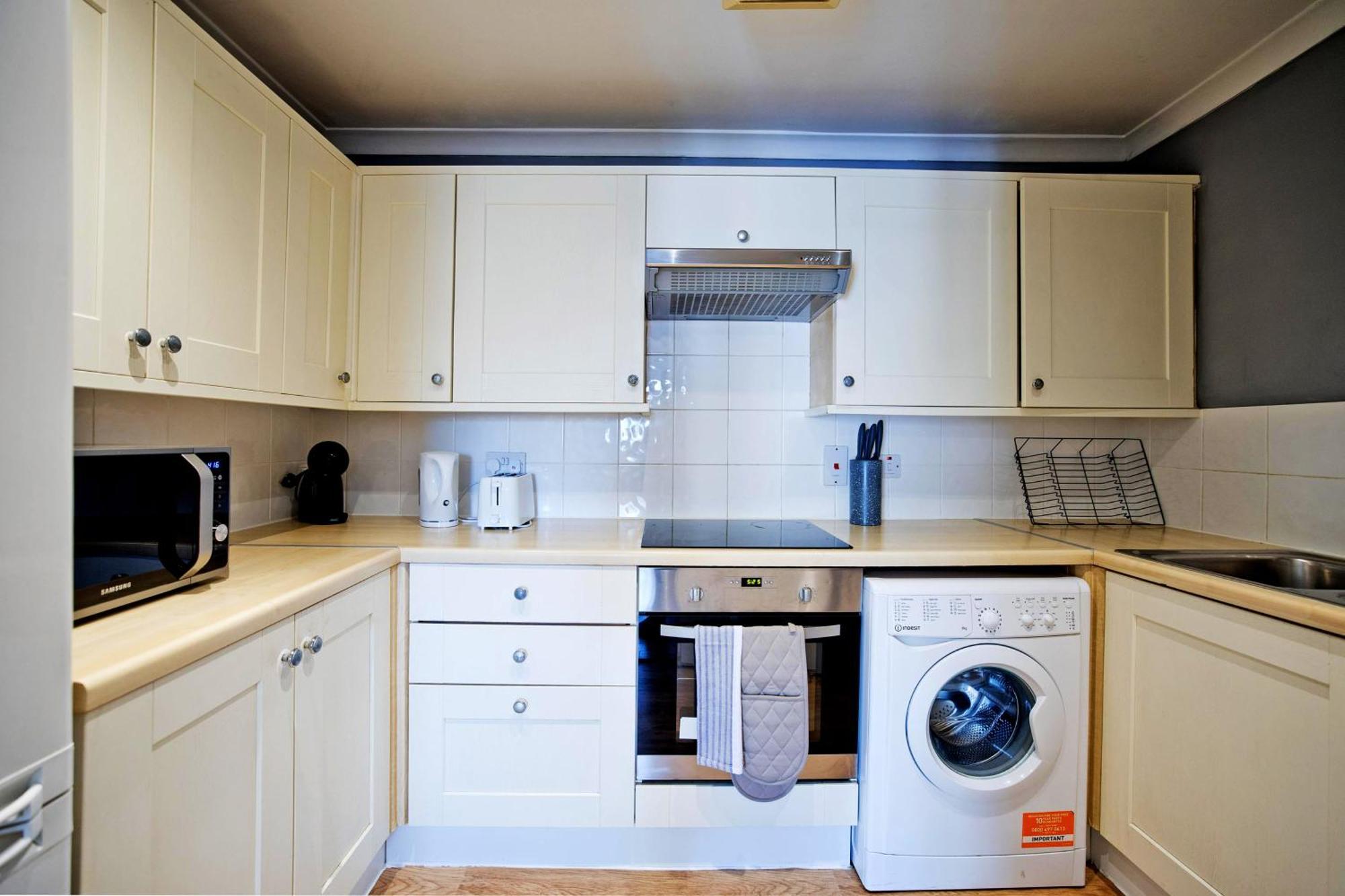 Imperial Meridian Place Apartment London Exterior photo