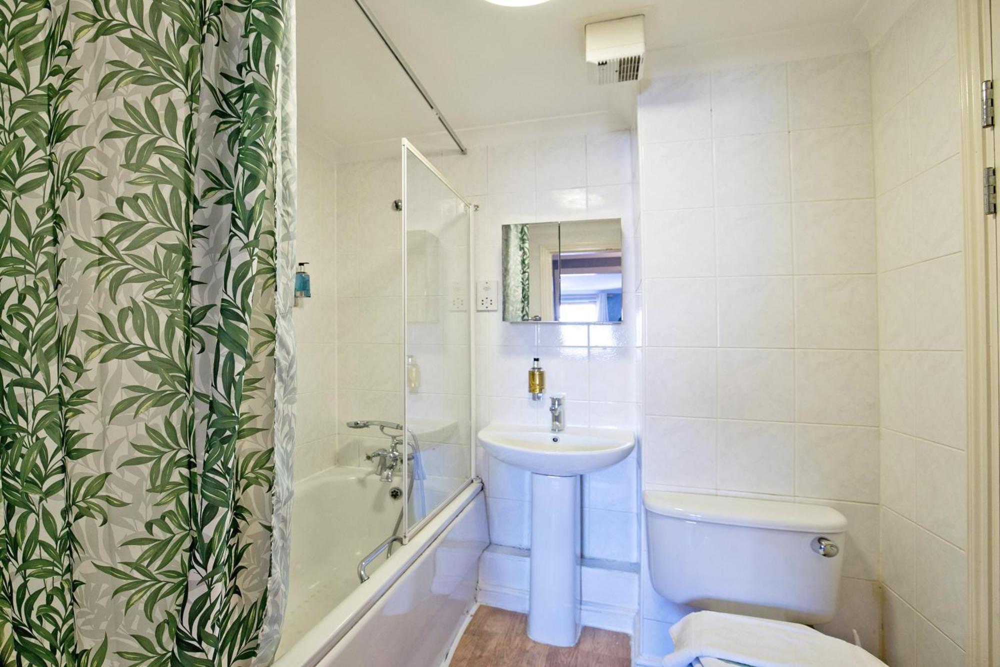 Imperial Meridian Place Apartment London Exterior photo
